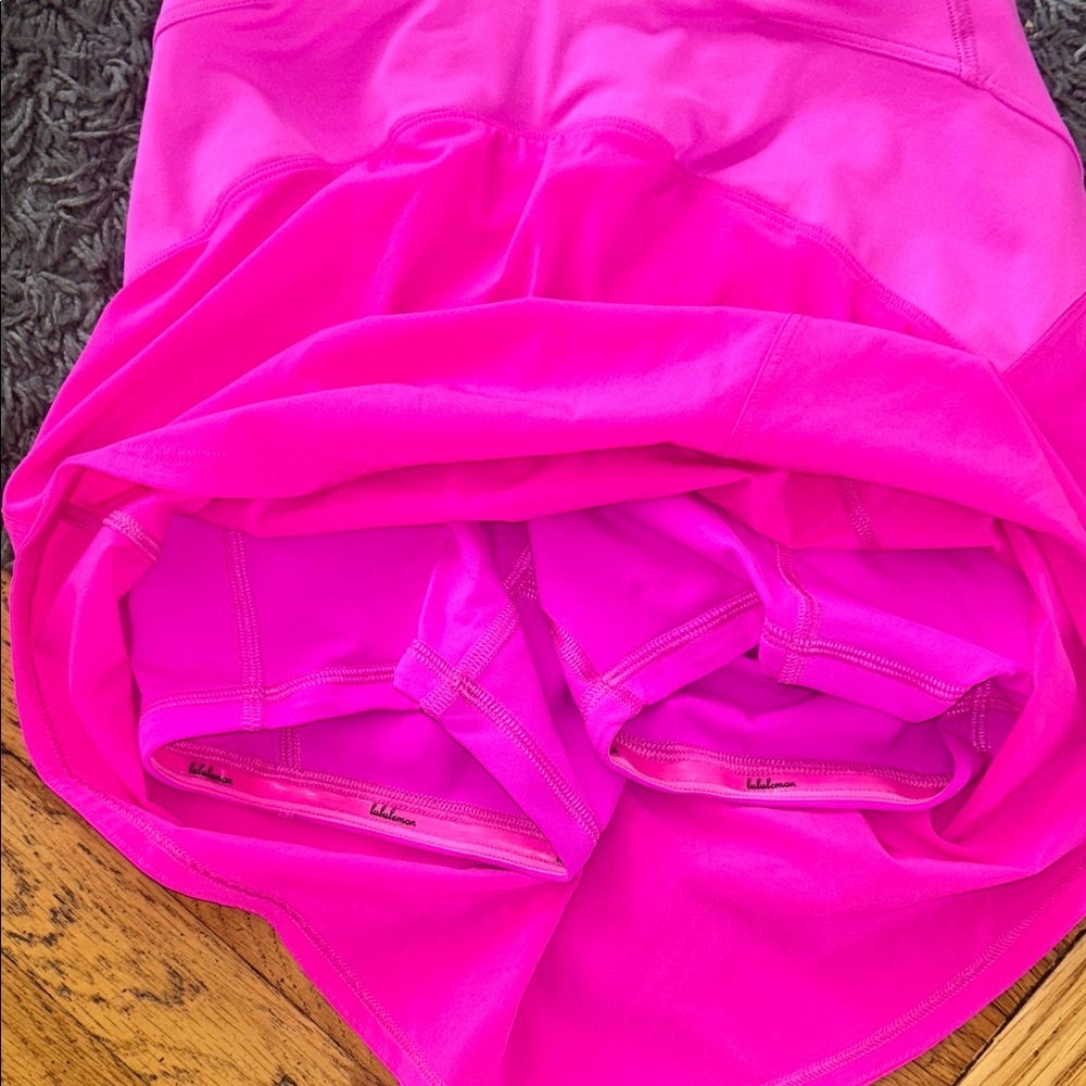 Lululemon Bright Pink Women's Essential High-Rise Run Mini Skirt / Skort XS - Picture 4 of 8